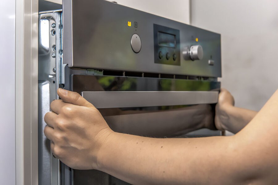 Co zrobić, gdy piekarnik elektryczny się nie włącza? serwisar-3-1