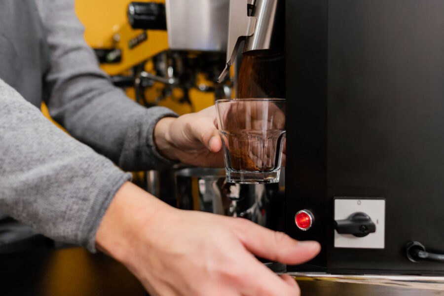 Co najczęściej psuje się w ekspresach automatycznych i dlaczego?  serwisar-25